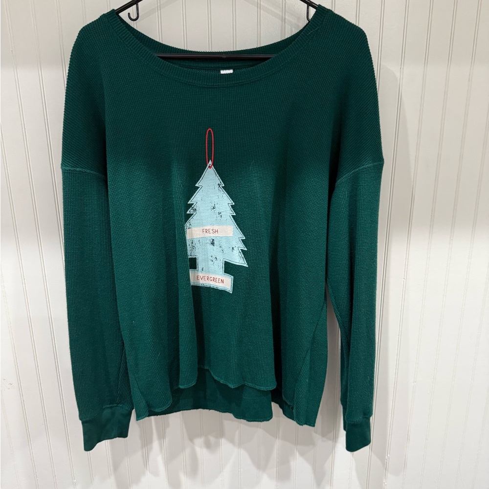 Arizona Jean Company Green Sweatshirt with Tree Graphic